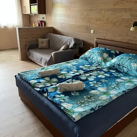 Apartment Aqua Apartmanhaz Siófok