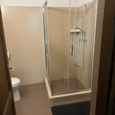 Aqua Apartmanhaz * Шиофок